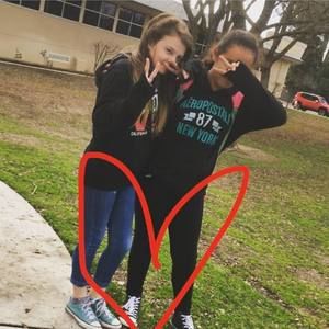 Meet your Posher, Ximena